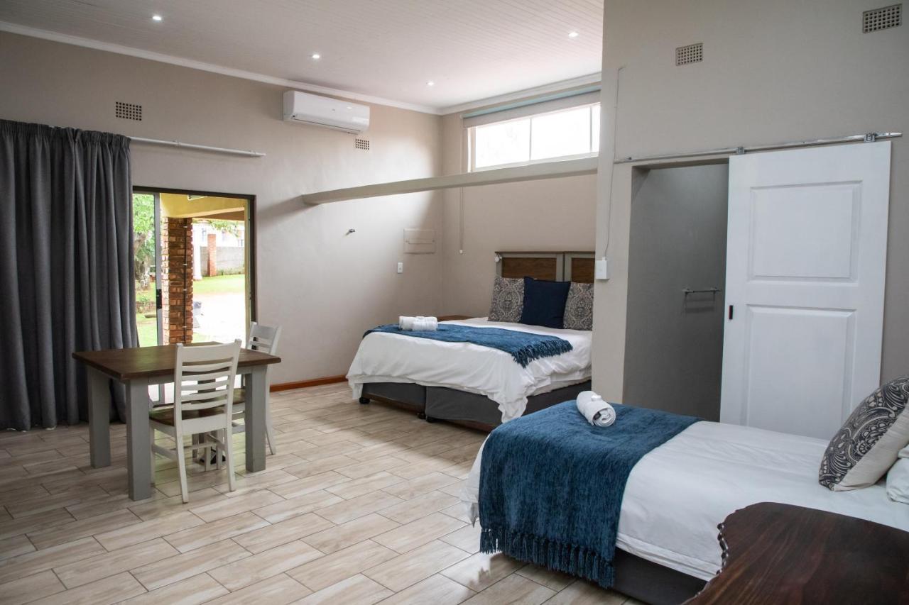 Opstal Guestfarm Hotel Potchefstroom Eksteriør billede